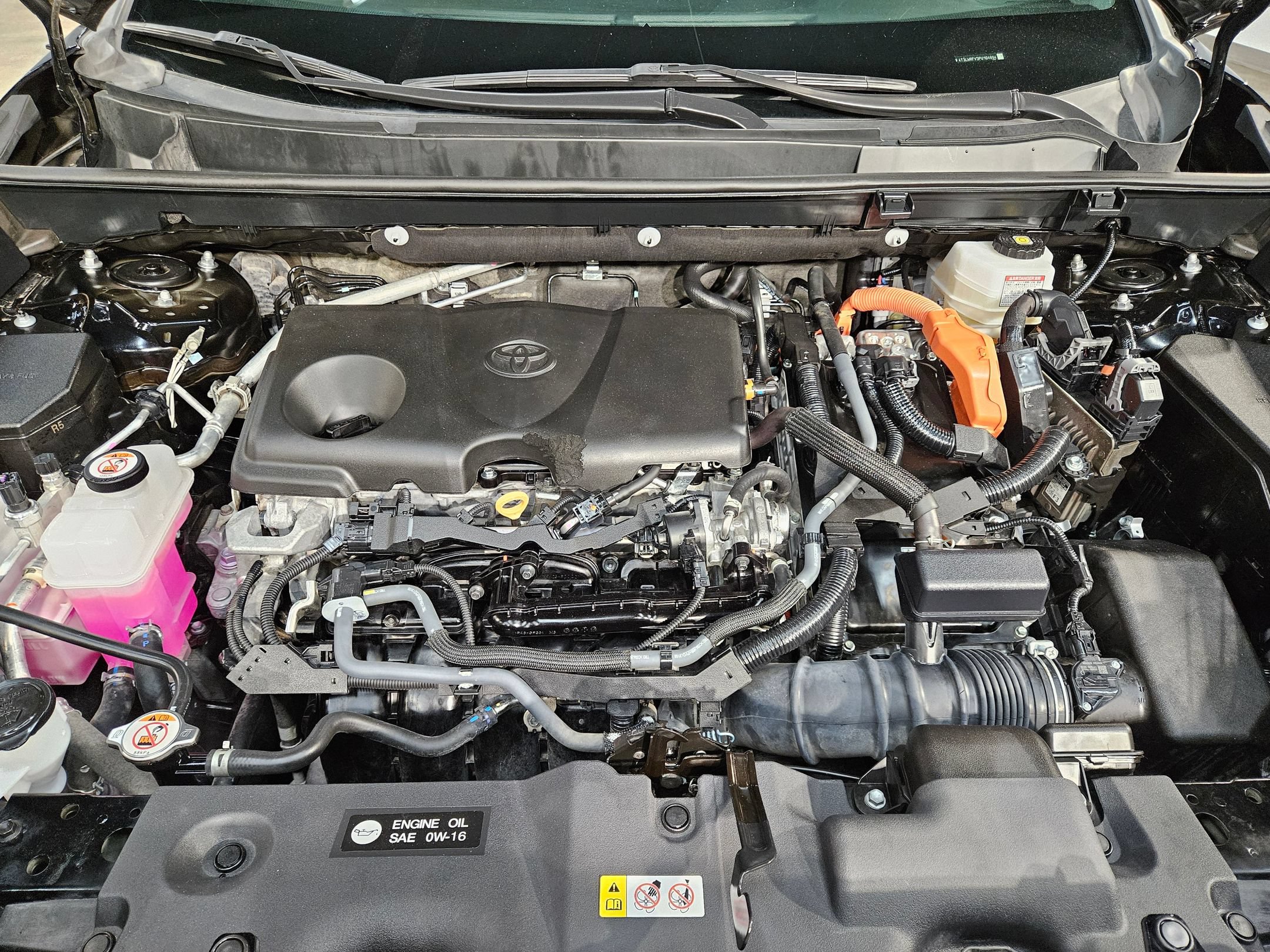 Used 2023 Toyota RAV4 LE AWD/4WD image 19