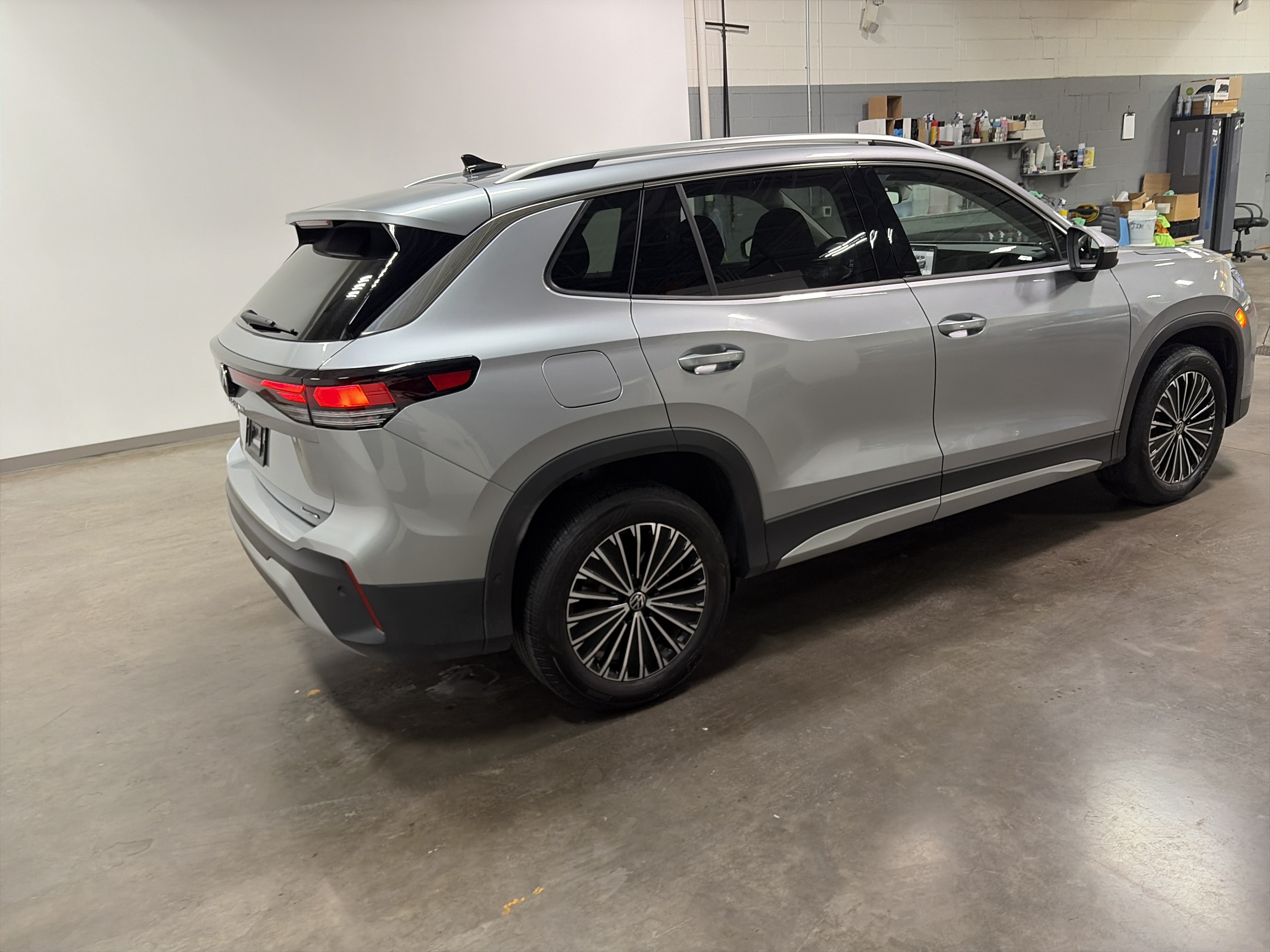 Certified 2026 Volkswagen Tiguan S AWD/4WD image 3