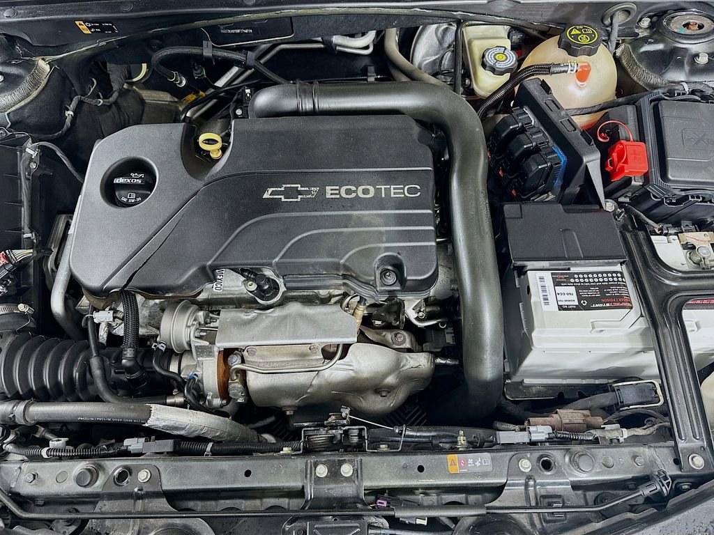 Used 2016 Chevrolet Malibu LT w/ Leather Package image 38