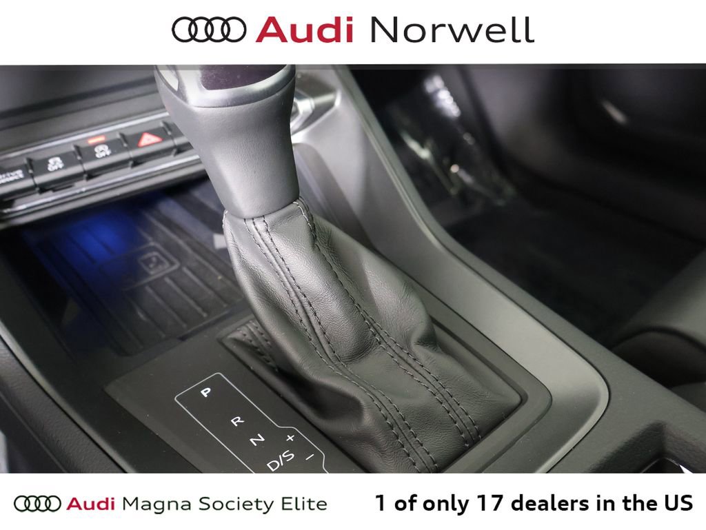 Used 2024 Audi Q3 2.0T Premium Plus image 4