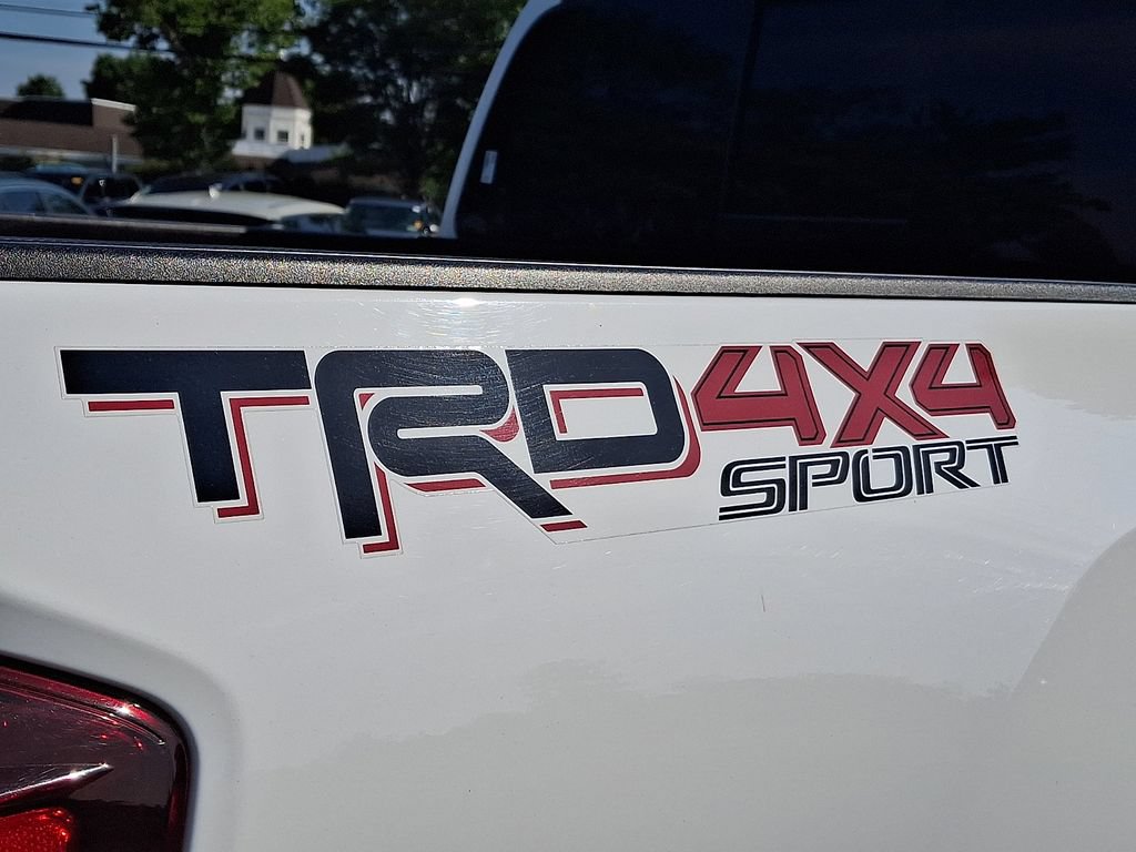 Used 2019 Toyota Tacoma TRD Sport AWD/4WD image 31