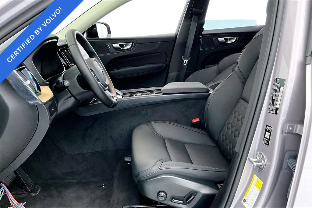 Used 2026 Volvo XC60 B5 Plus AWD/4WD image 27