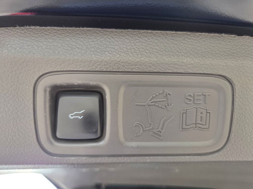 Used 2021 Ford Expedition XLT RWD image 16