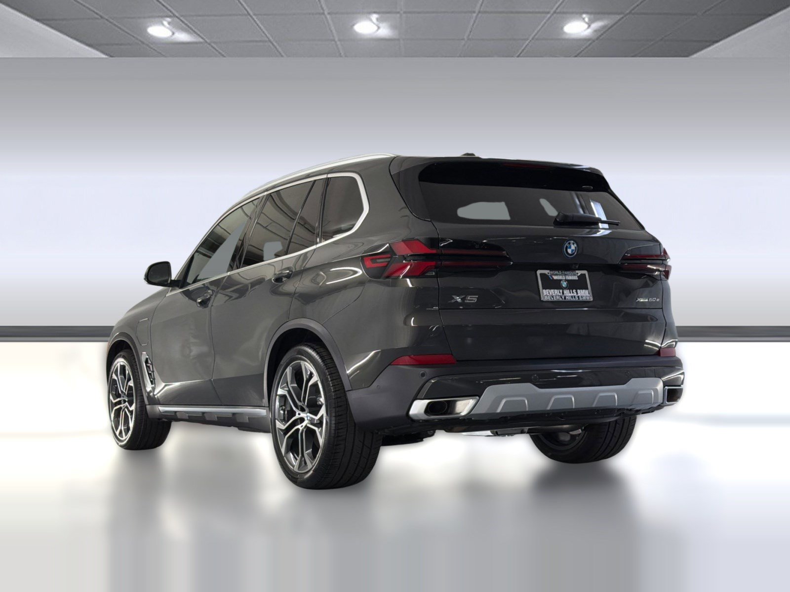 New 2026 BMW X5 xDrive50e AWD/4WD image 3
