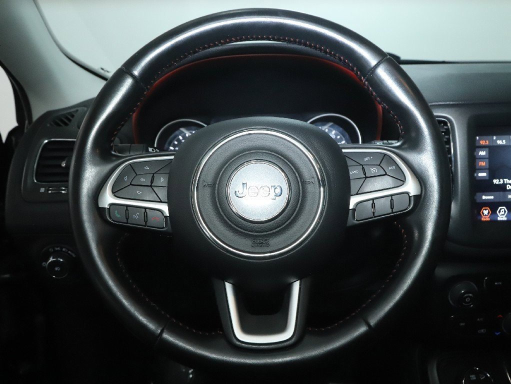 Used 2020 Jeep Compass Trailhawk image 21