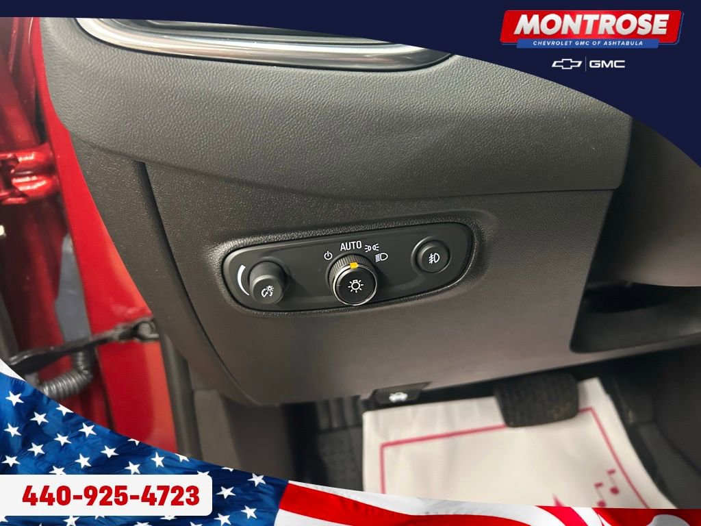 Used 2024 Chevrolet Equinox Premier image 13