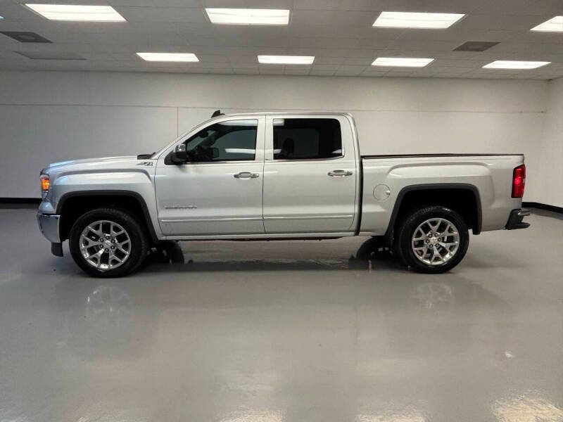 Used 2015 GMC Sierra 1500 SLT w/ SLT Crew Cab Value Package AWD/4WD image 4