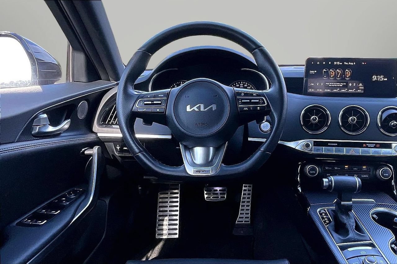 Used 2023 Kia Stinger GT-Line w/ Sun & Sound Package RWD image 11