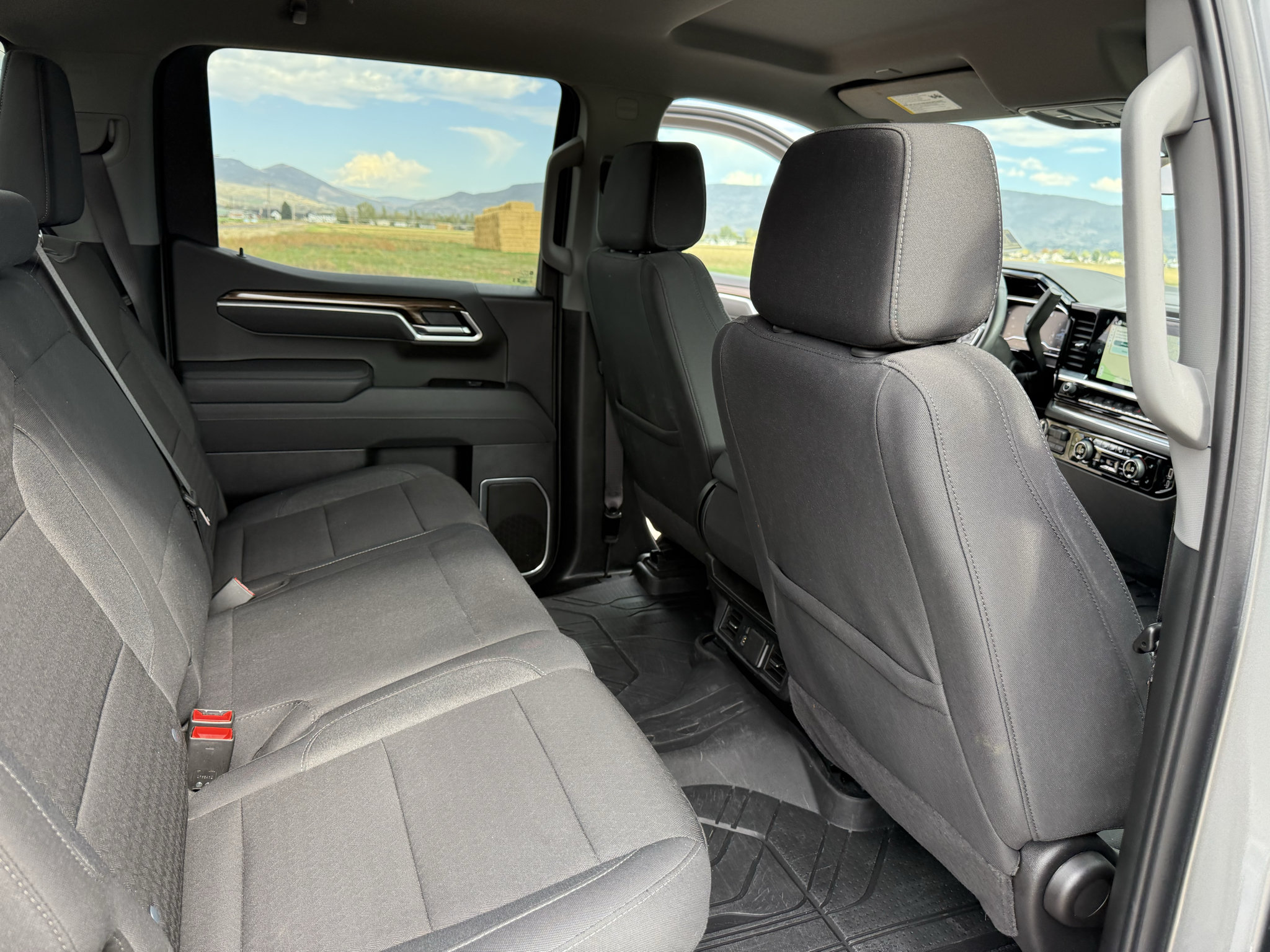 Used 2025 Chevrolet Silverado 1500 LT w/ Protection Package AWD/4WD image 37