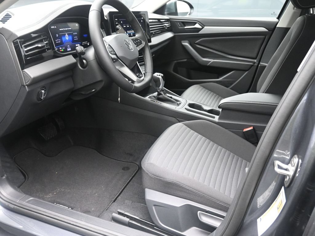 Used 2025 Volkswagen Jetta S FWD image 18