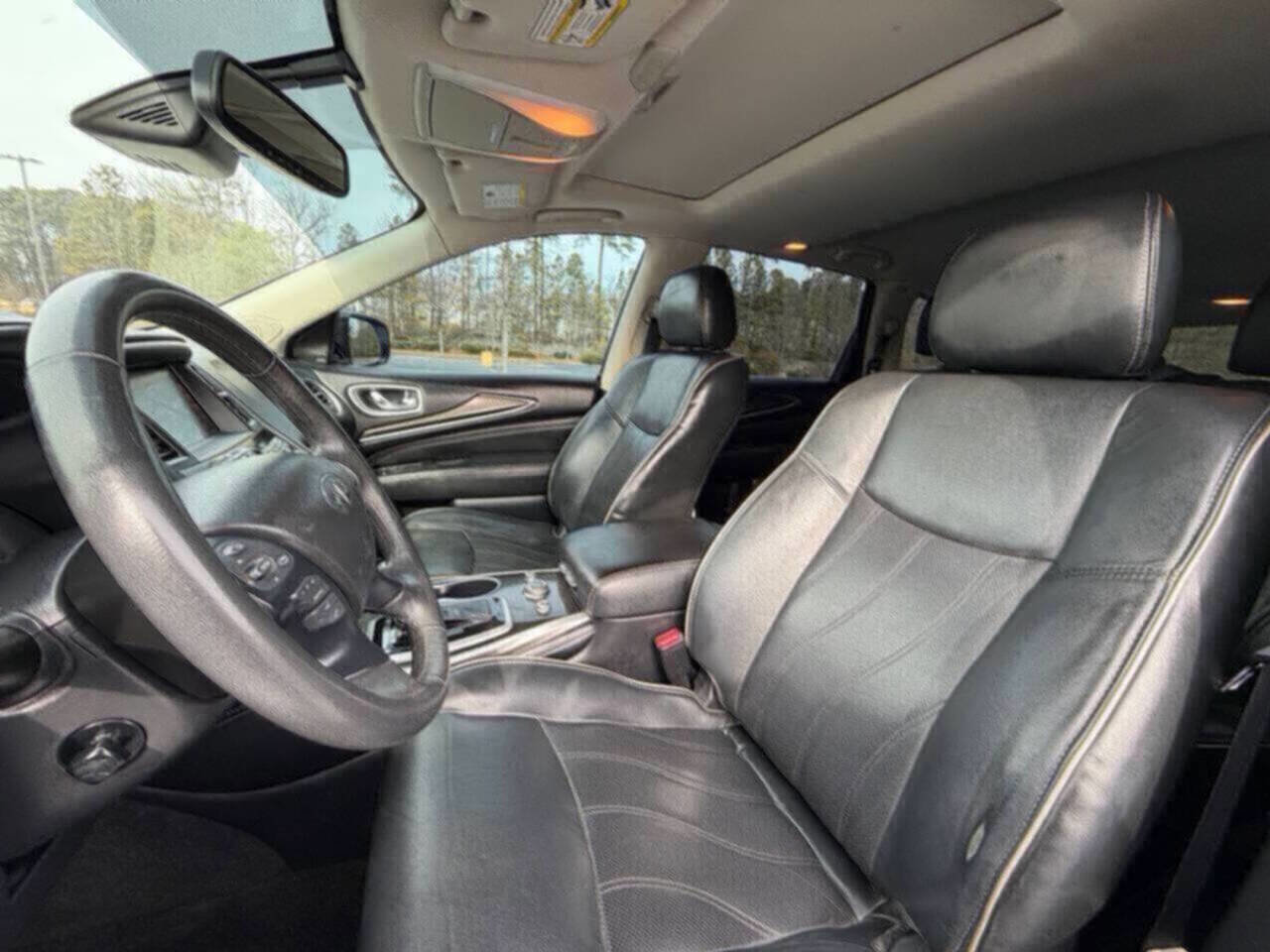 Used 2019 INFINITI QX60 Luxe w/ Essential Package image 22