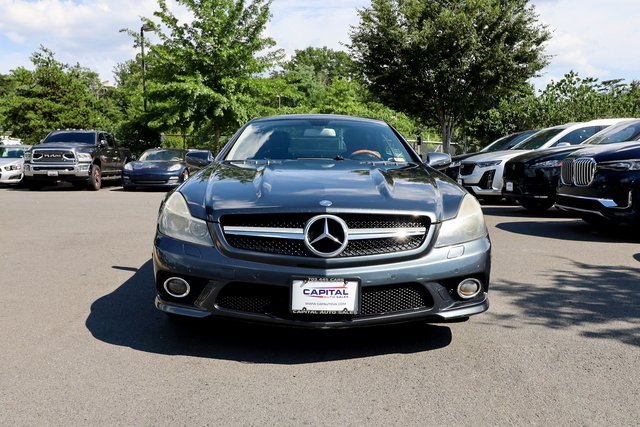 Used 2011 Mercedes-Benz SL 550 image 2