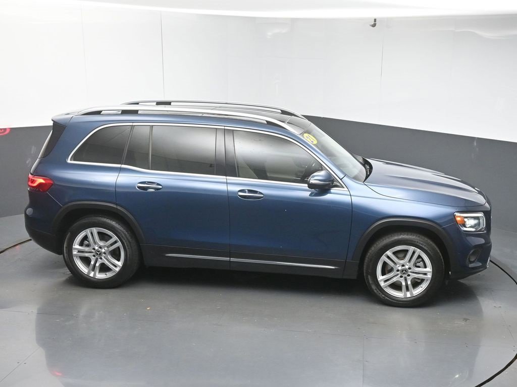 Used 2021 Mercedes-Benz GLB 250 w/ Premium Package image 48