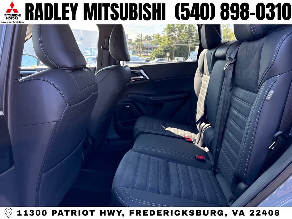 New 2026 Mitsubishi Outlander SE AWD/4WD image 12