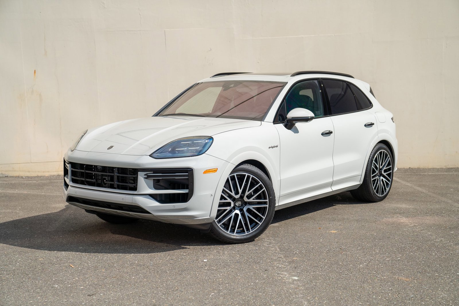 New 2025 Porsche Cayenne Turbo