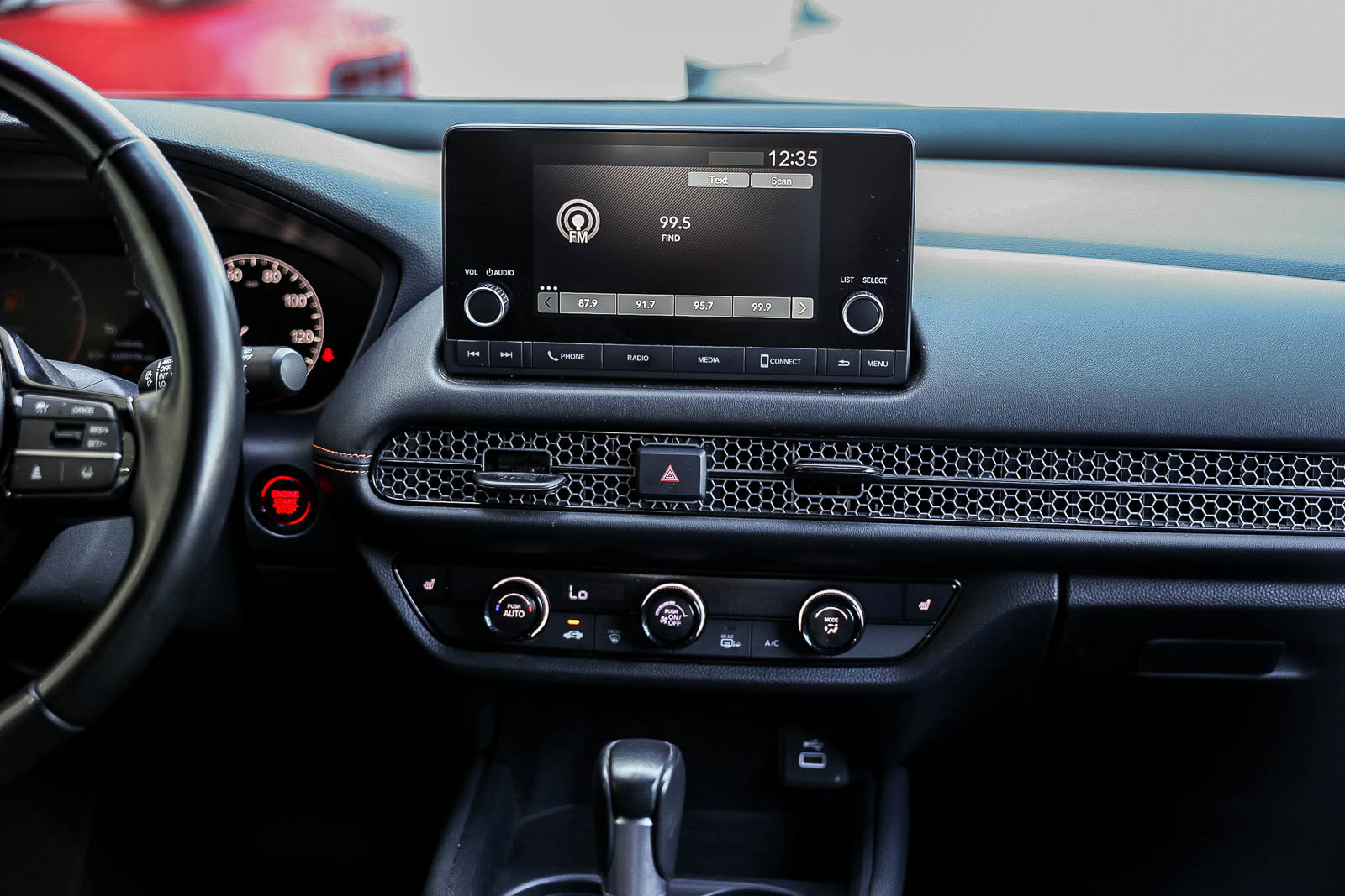 Used 2025 Honda HR-V Sport image 21