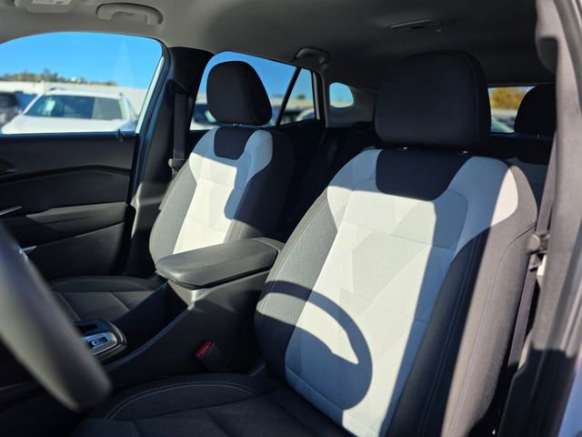 Used 2025 Chevrolet Trax LS image 14