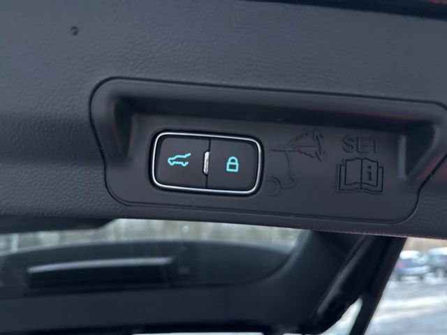 Used 2023 Ford Explorer XLT w/ Equipment Group 202A image 29