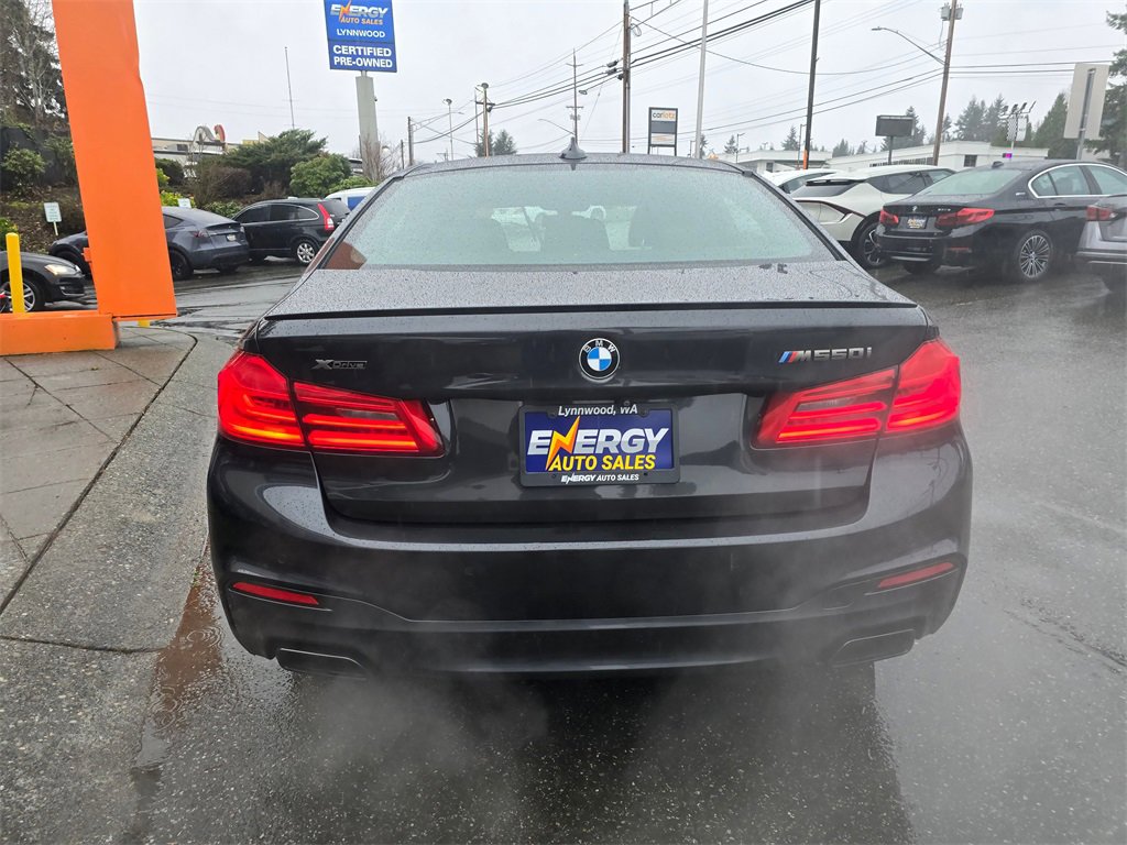Used 2020 BMW M550i xDrive image 4