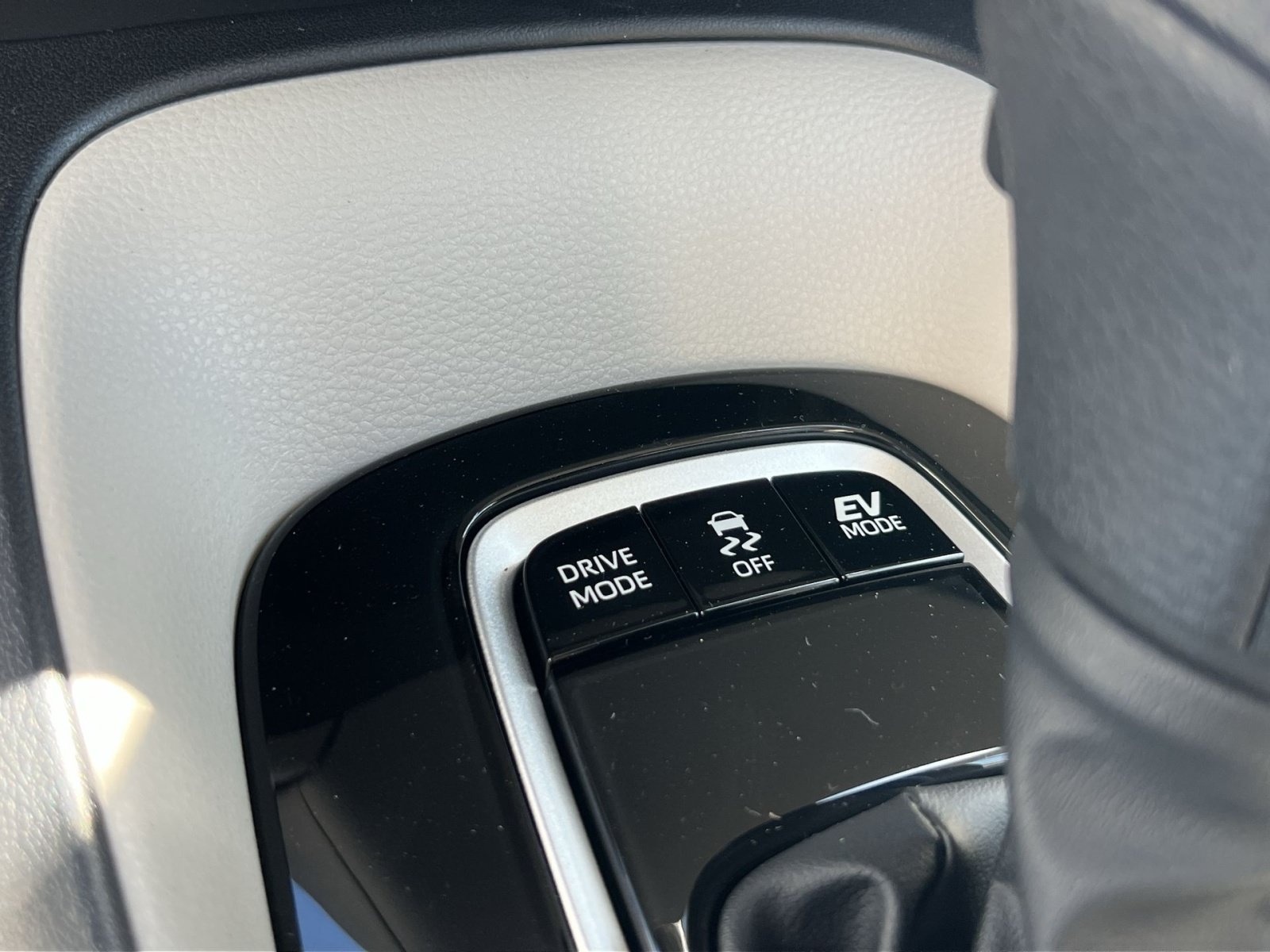New 2026 Toyota Corolla LE FWD image 25