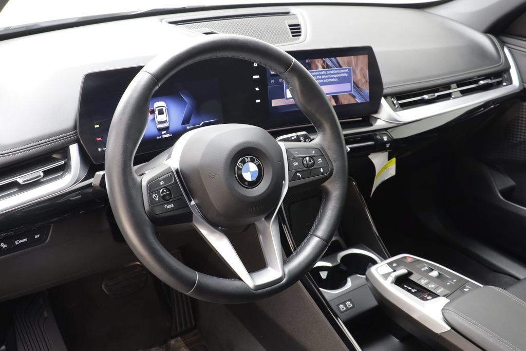 Used 2026 BMW X1 xDrive28i AWD/4WD image 7