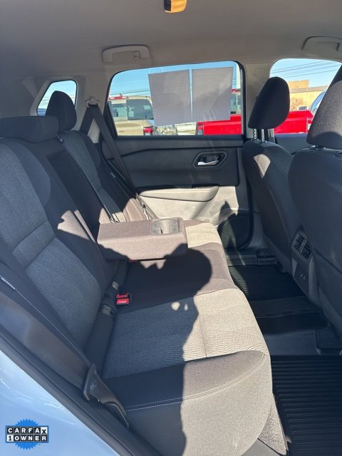 Certified 2025 Nissan Rogue SV image 15