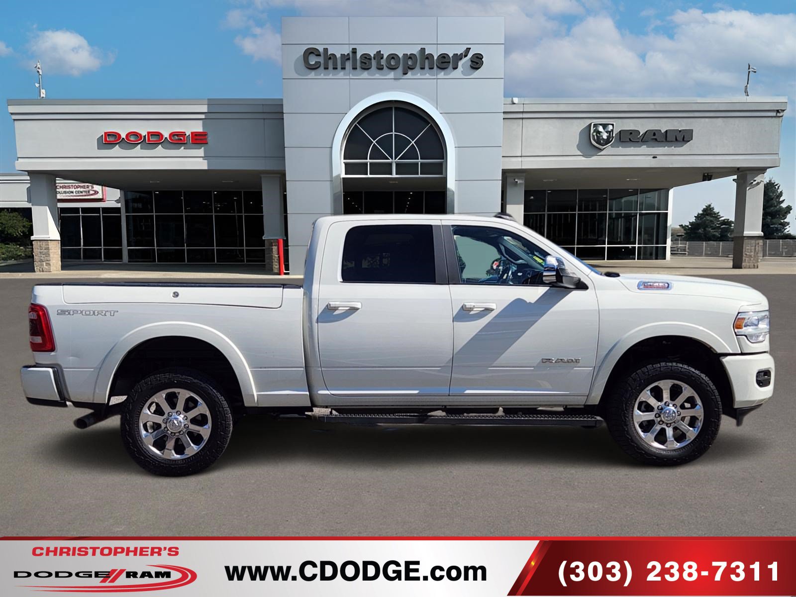 Used 2022 RAM 2500 Laramie AWD/4WD image 2