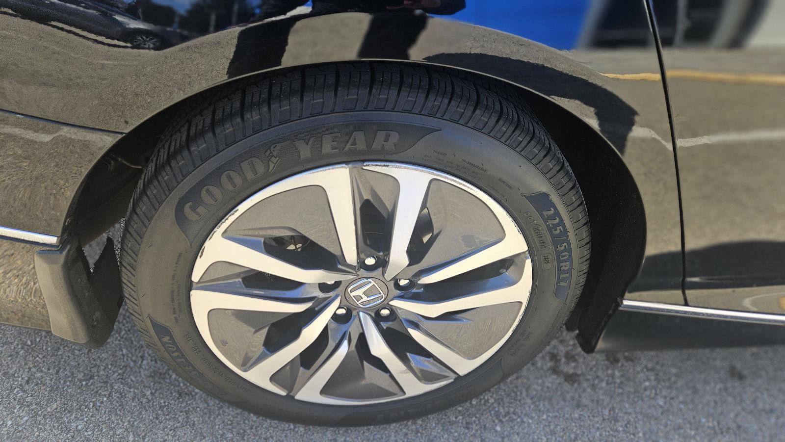 Used 2022 Honda Accord EX-L image 17