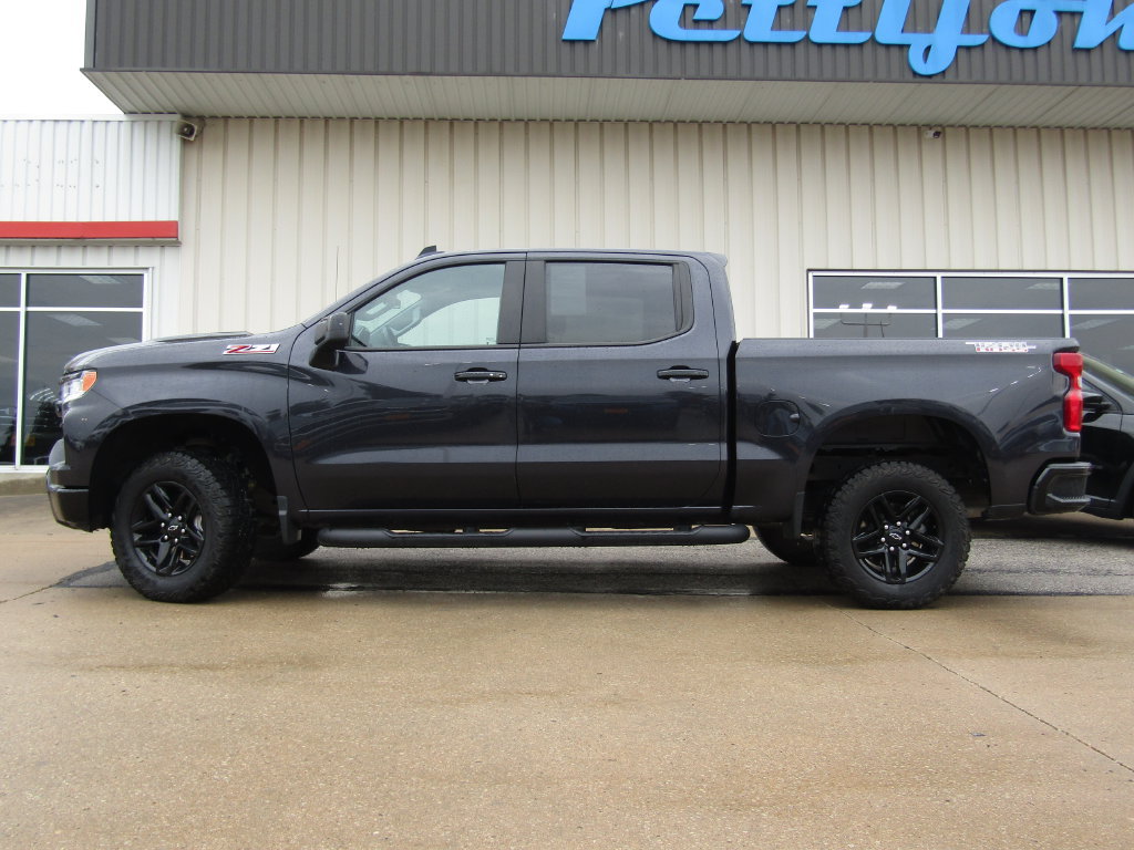 Used 2024 Chevrolet Silverado 1500 LT Trail Boss AWD/4WD image 11