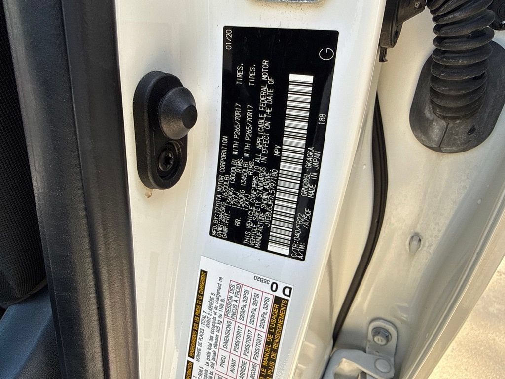 Used 2020 Toyota 4Runner SR5 AWD/4WD image 30