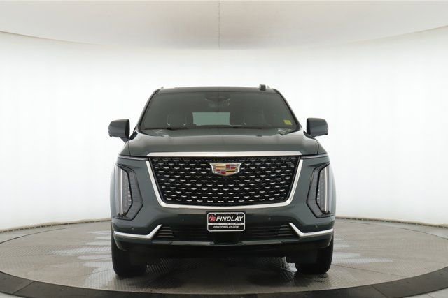Used 2025 Cadillac Escalade ESV Premium Luxury w/ Touring Package image 12