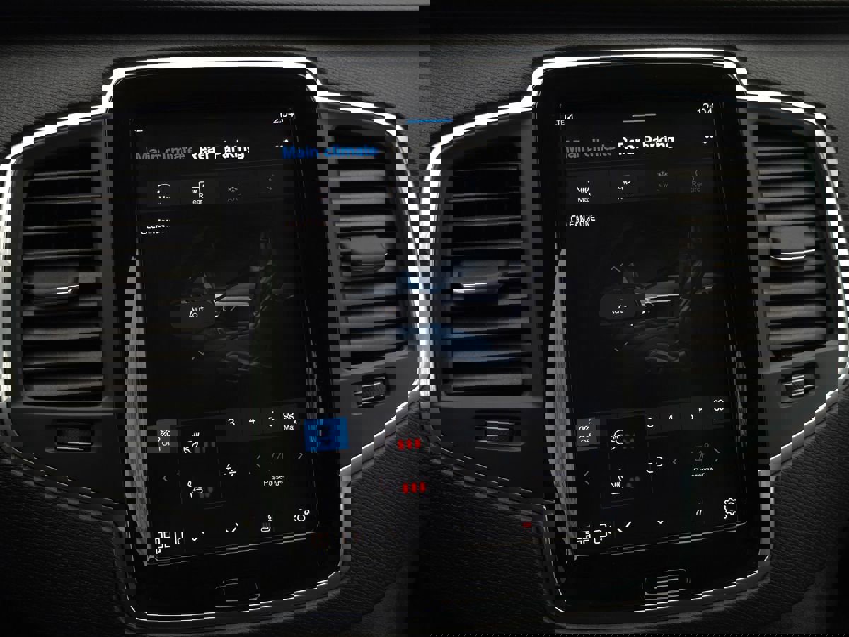 Used 2024 Volvo XC90 B5 Core w/ Climate Package image 41