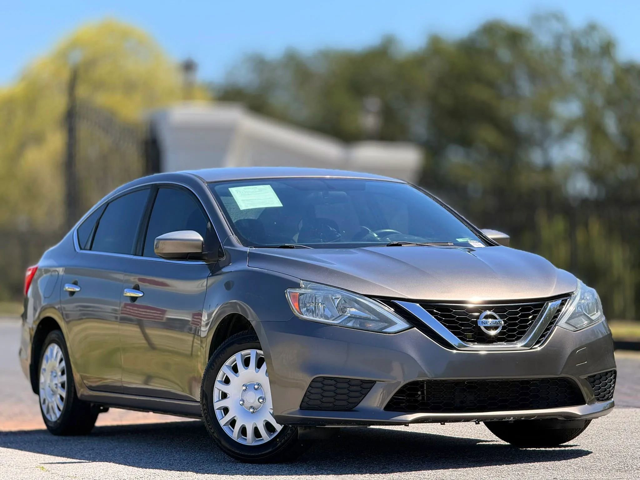 Used 2016 Nissan Sentra SV image 4