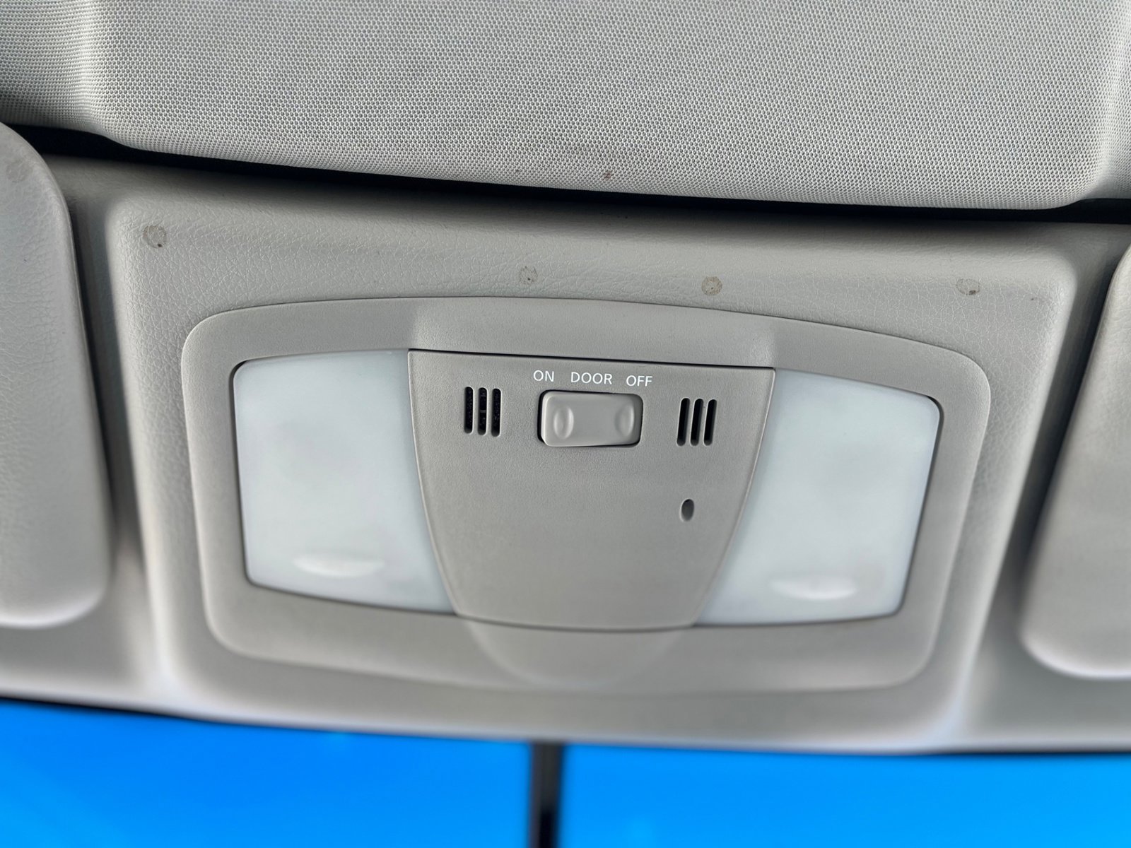 Used 2011 INFINITI G37 w/ Premium Pkg image 34