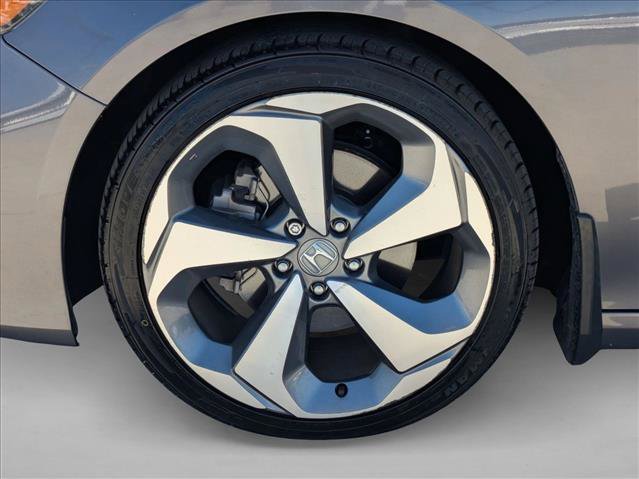 Used 2018 Honda Accord Touring image 25