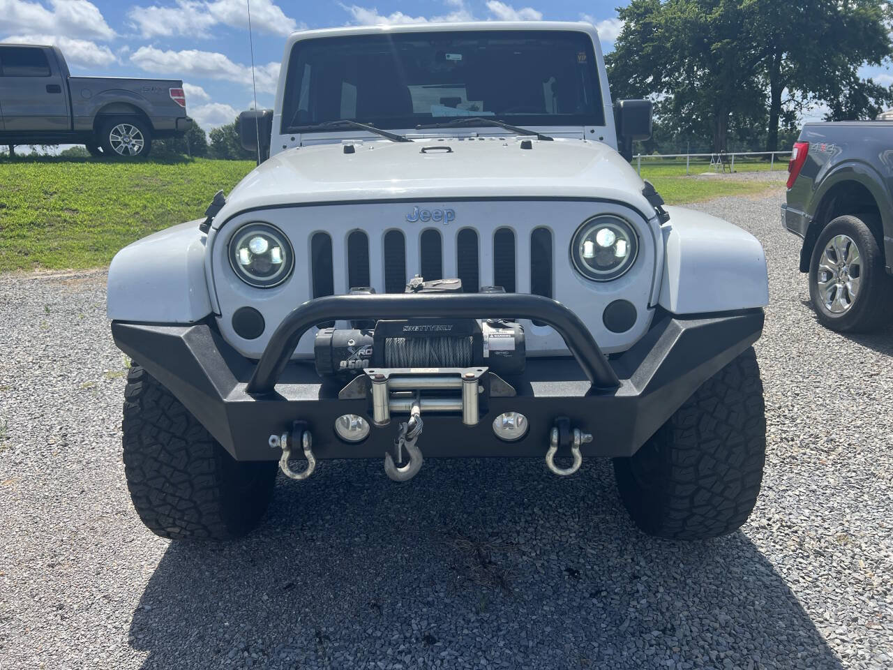 Used 2014 Jeep Wrangler Unlimited Rubicon w/ Connectivity Group AWD/4WD image 6