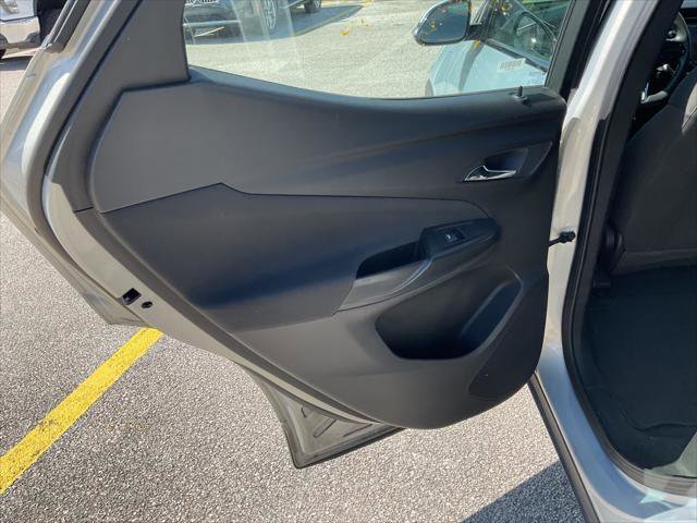 Used 2023 Chevrolet Bolt EUV LT FWD image 18