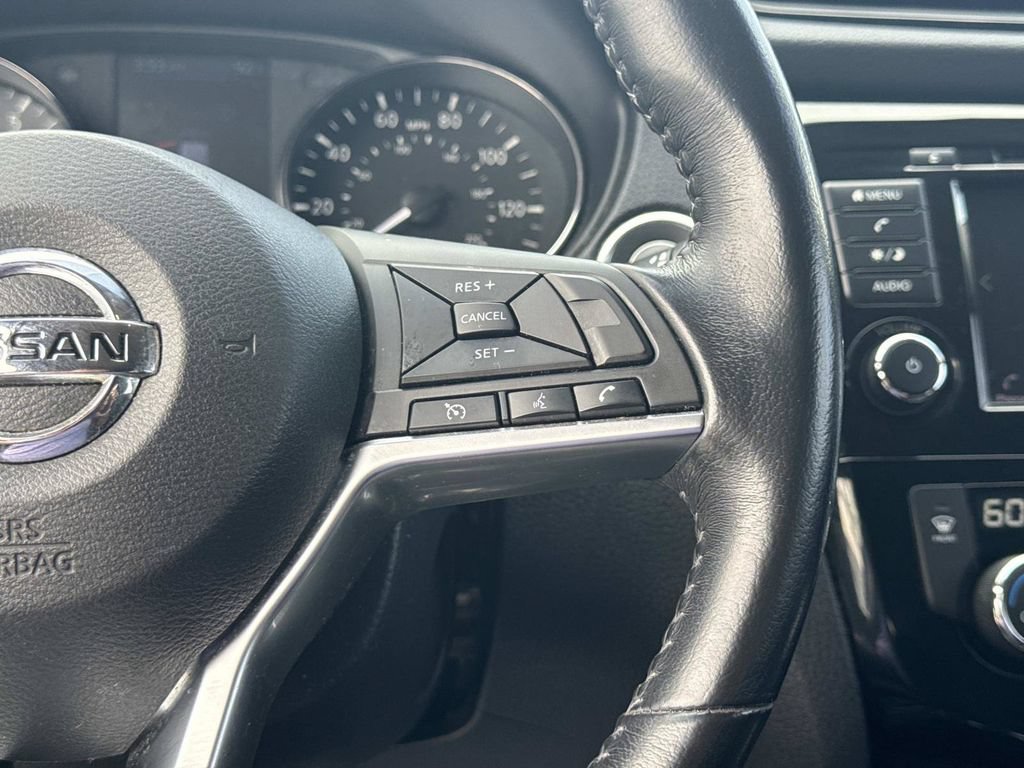 Certified 2019 Nissan Rogue SV FWD image 30