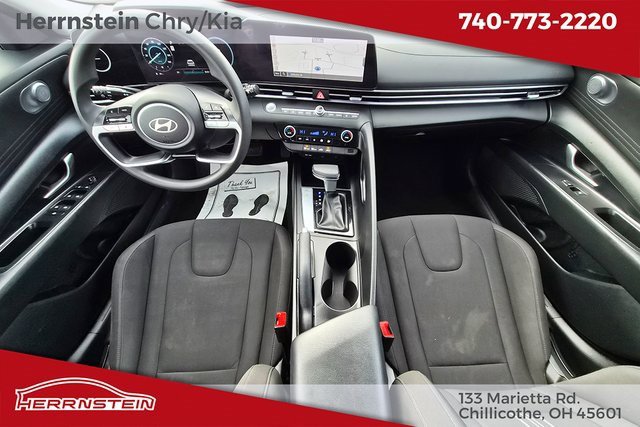 Used 2024 Hyundai Elantra SEL image 13