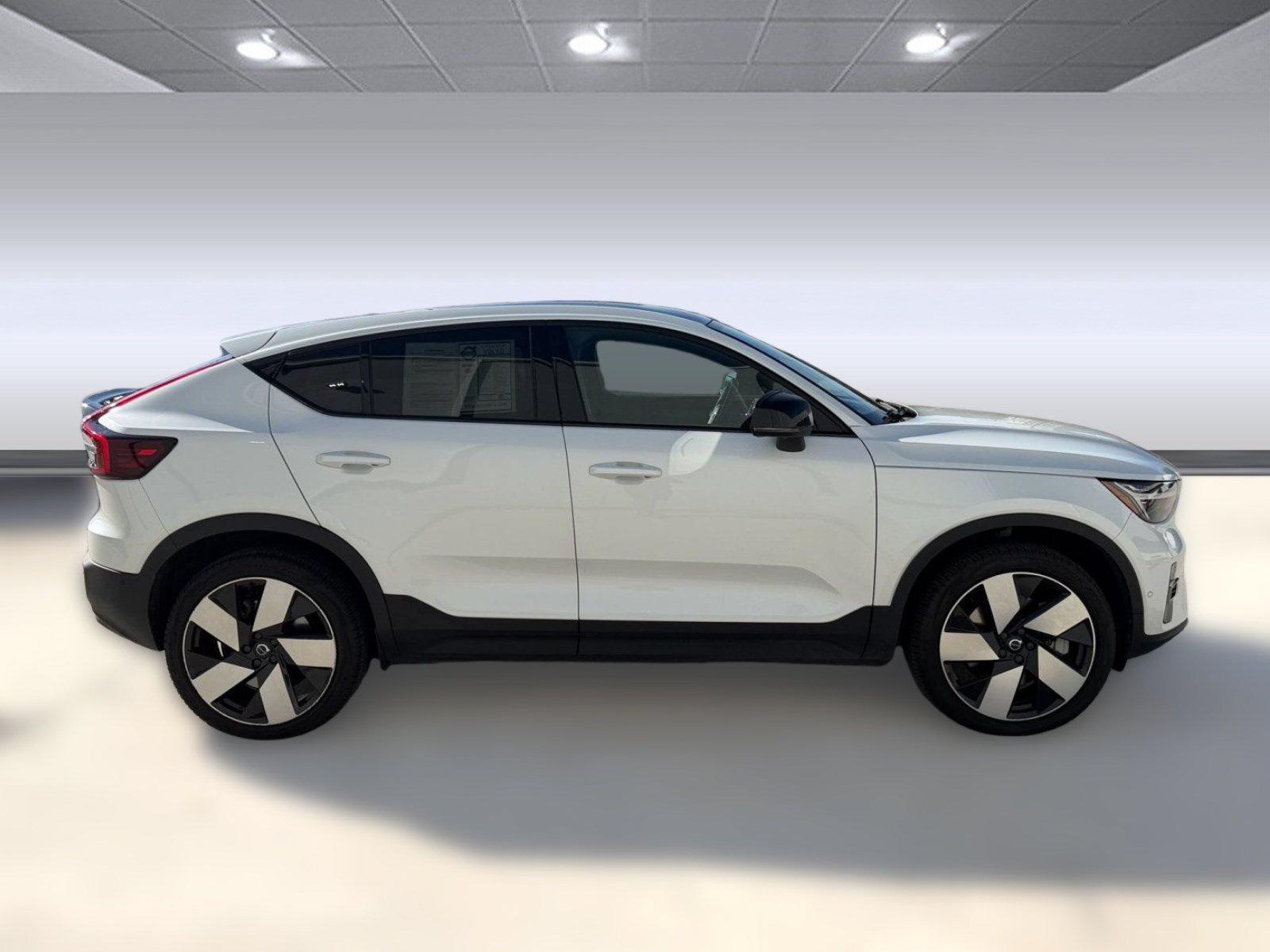 Used 2023 Volvo C40 P8 Recharge Ultimate w/ Protection Package Premier AWD/4WD image 8
