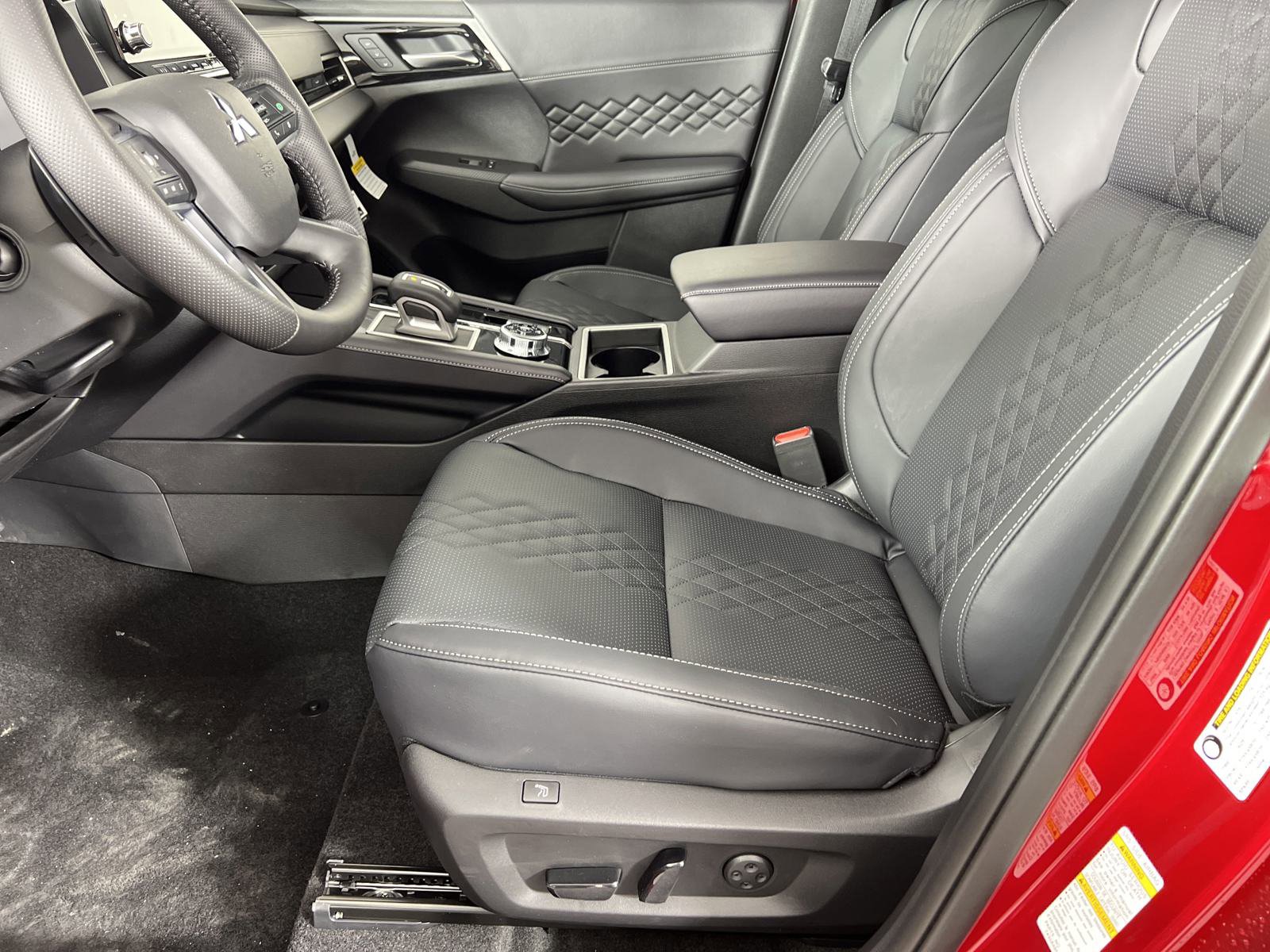 New 2025 Mitsubishi Outlander SEL Black Edition image 9