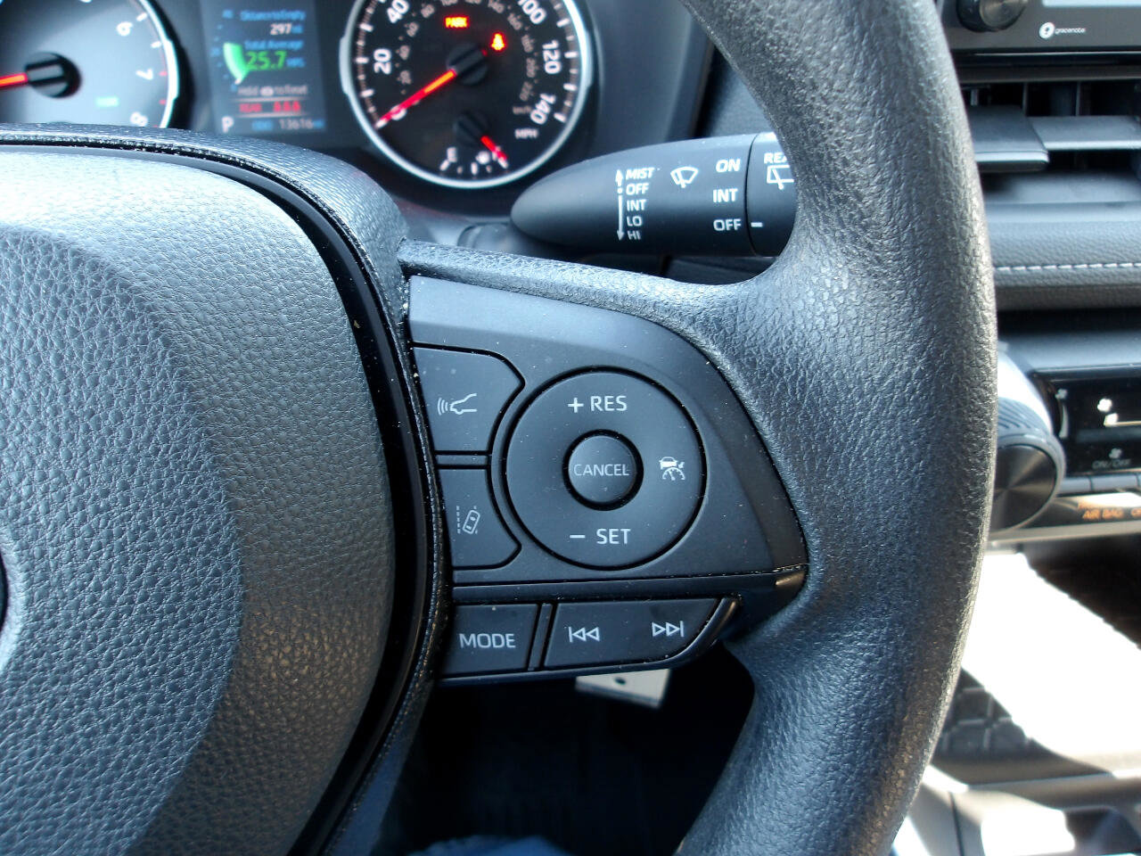 Used 2020 Toyota RAV4 LE image 16