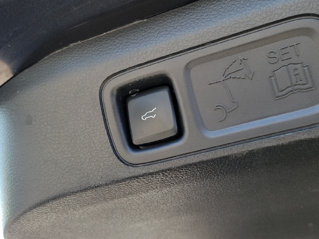 Used 2024 Ford Expedition XLT RWD image 10