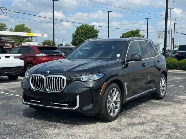 New 2026 BMW X5 xDrive50e w/ Climate Comfort Package AWD/4WD image 6