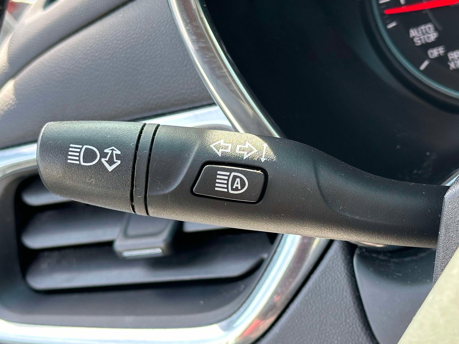 Certified 2023 Chevrolet Equinox LT image 22