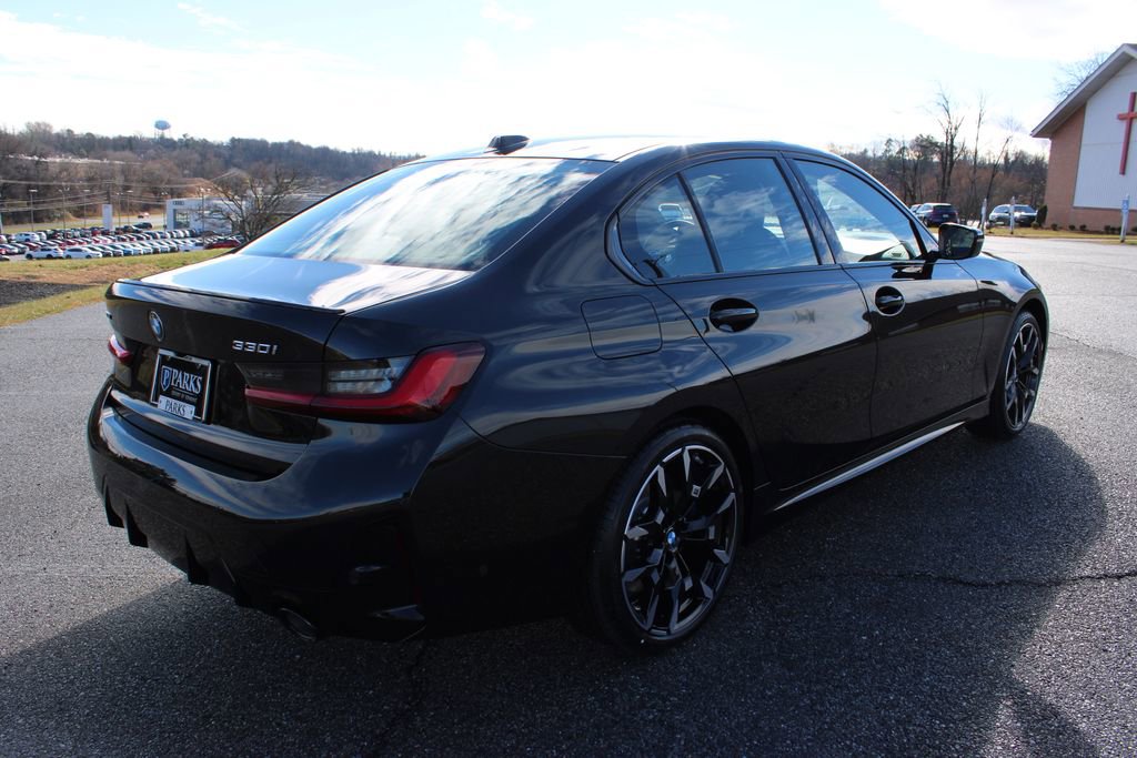 New 2026 BMW 330i xDrive Sedan w/ M Sport Package image 8