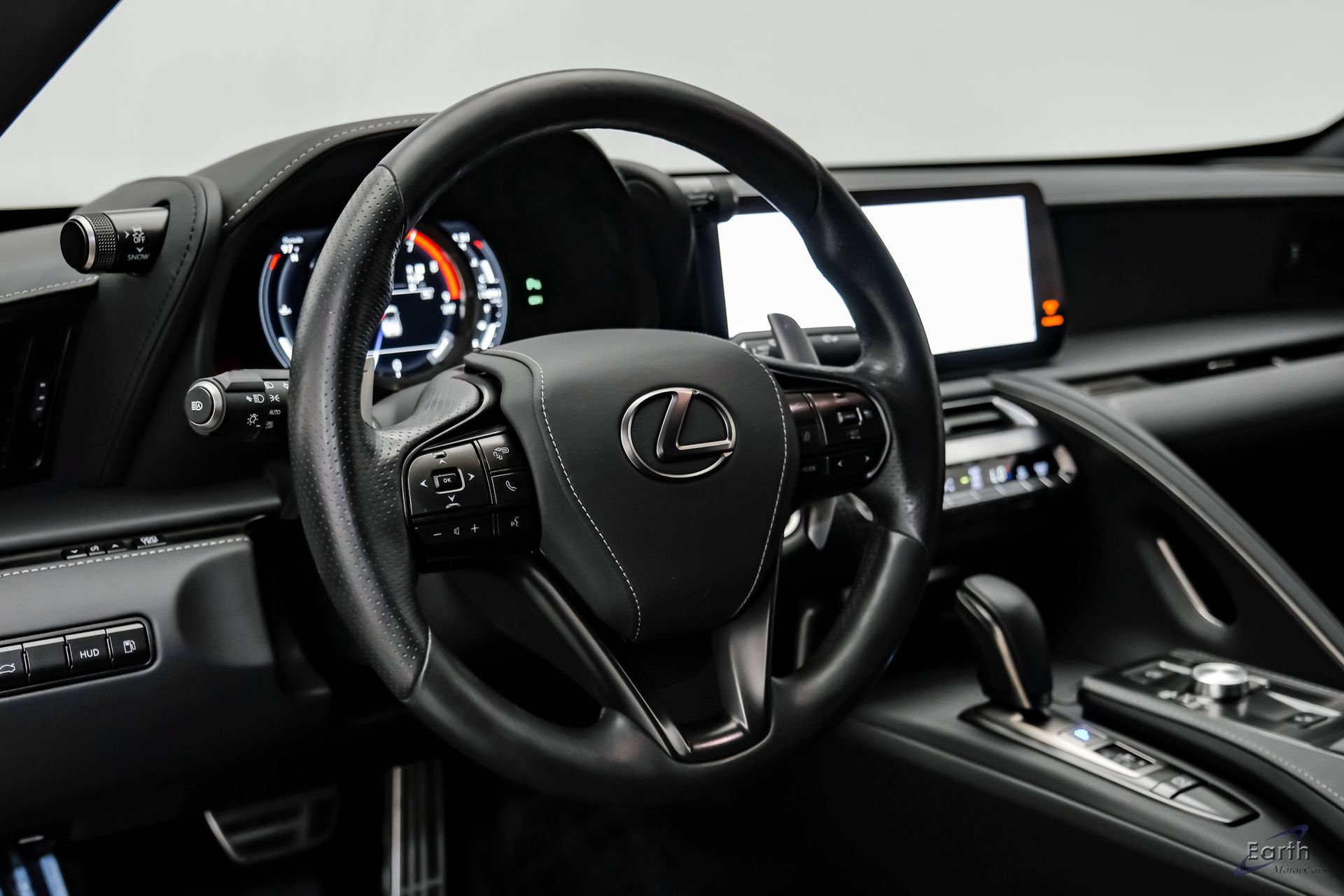 Used 2024 Lexus LC 500 Convertible w/ Touring Package RWD image 36