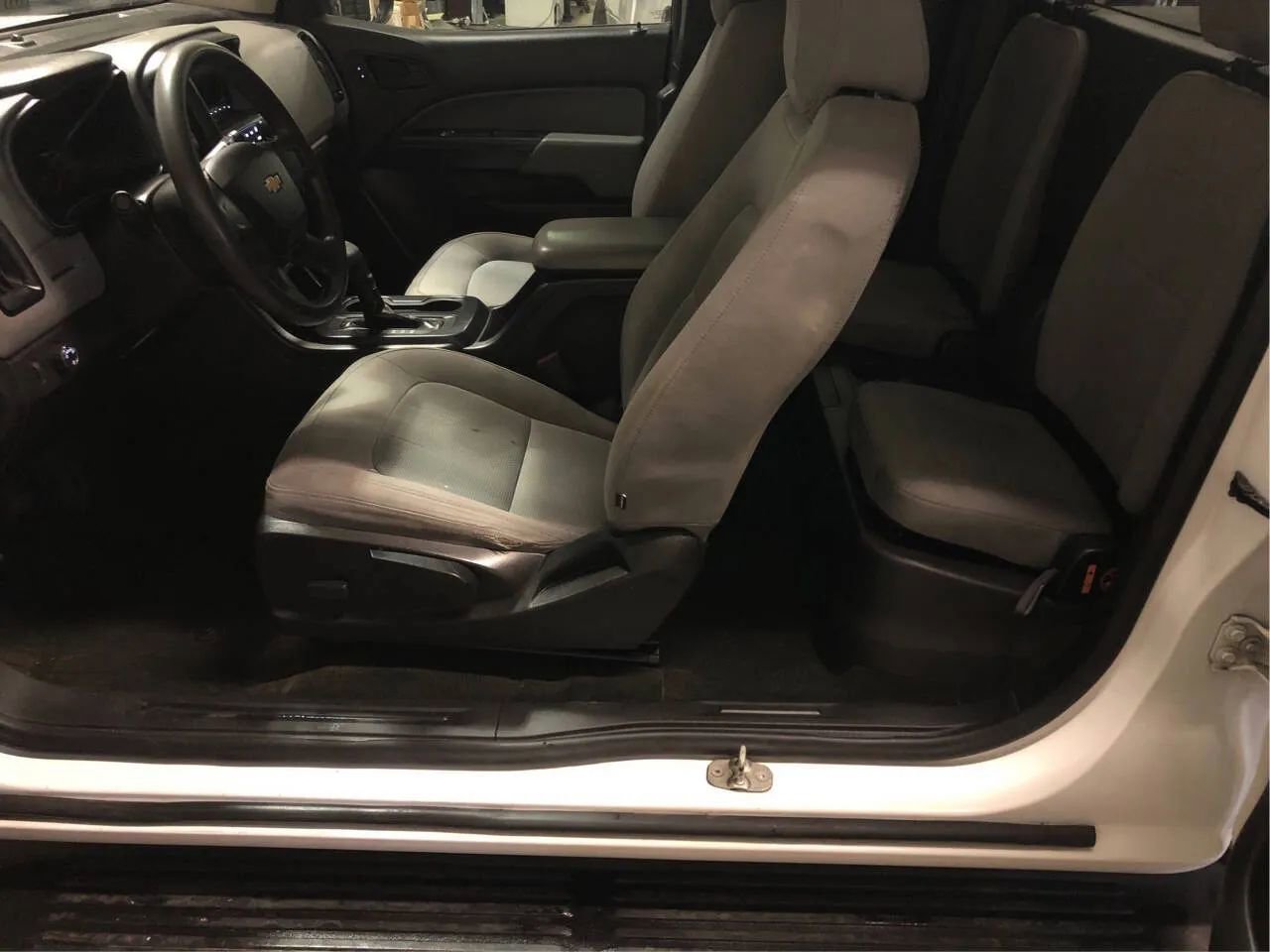 Used 2016 Chevrolet Colorado W/T image 11