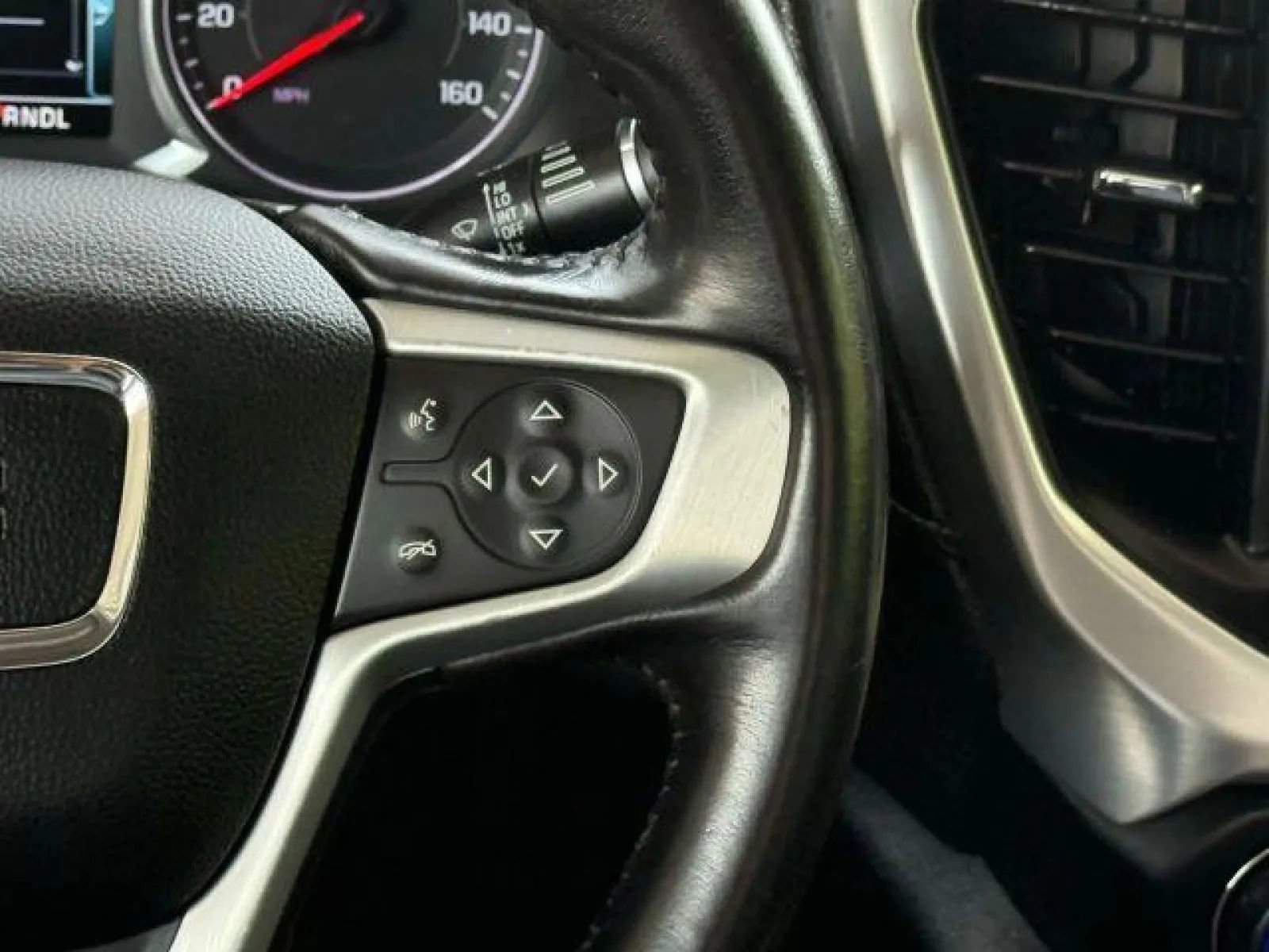 Used 2019 GMC Acadia SLT w/ LPO, Floor Liner Package image 36