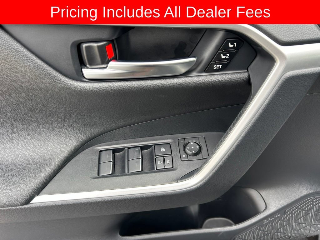 Used 2024 Toyota RAV4 XSE w/ Advanced Technology Package AWD/4WD image 4